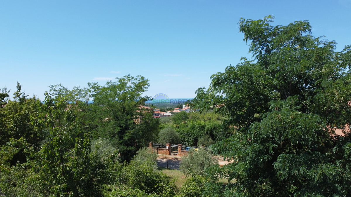 Terreno 2244m2, zona di Parenzo