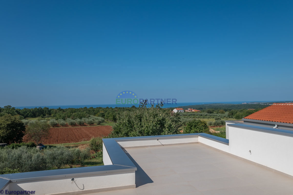 Bella casa con appartamenti e vista mare