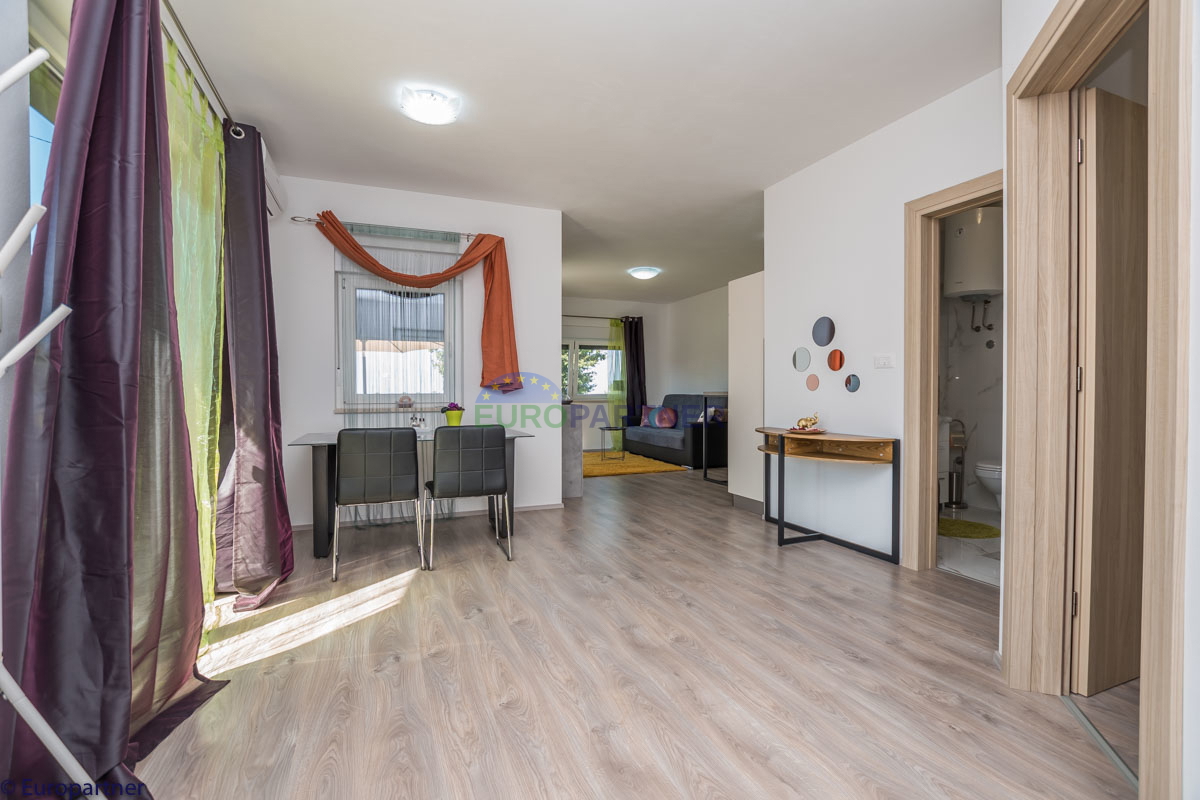 Bella casa con appartamenti e vista mare