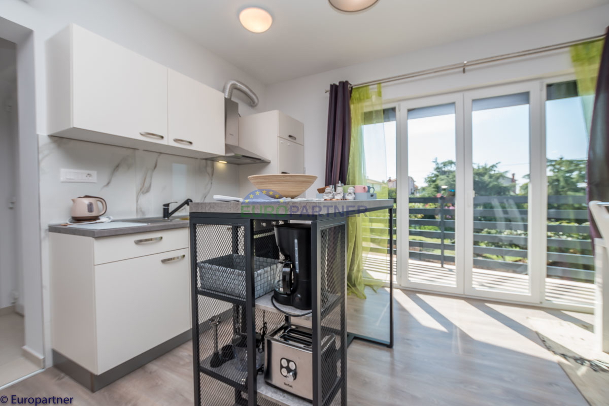 Bella casa con appartamenti e vista mare