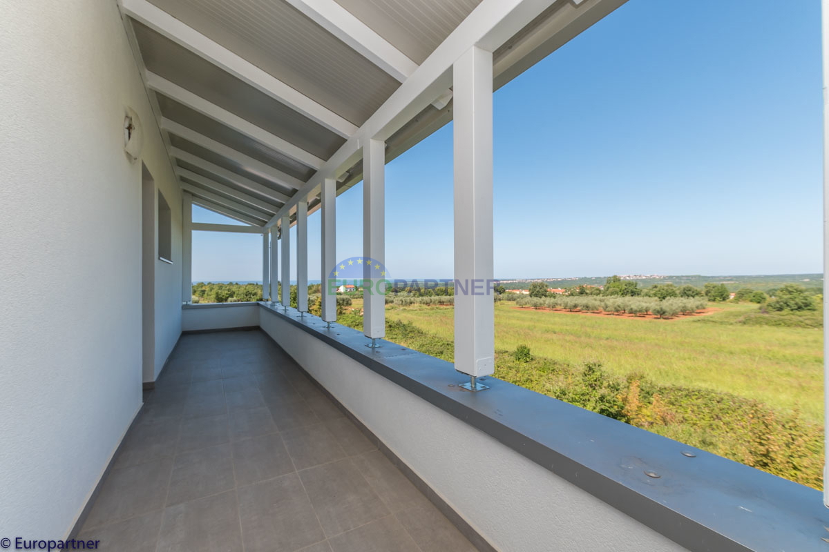 Bella casa con appartamenti e vista mare