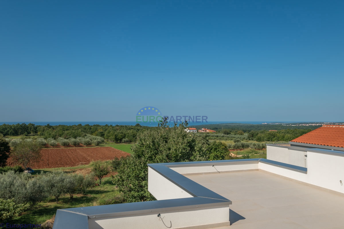 Bella casa con appartamenti e vista mare