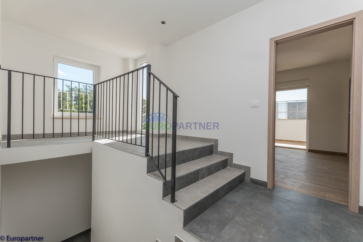 Casa moderna con vista mare vicino a Cittanova