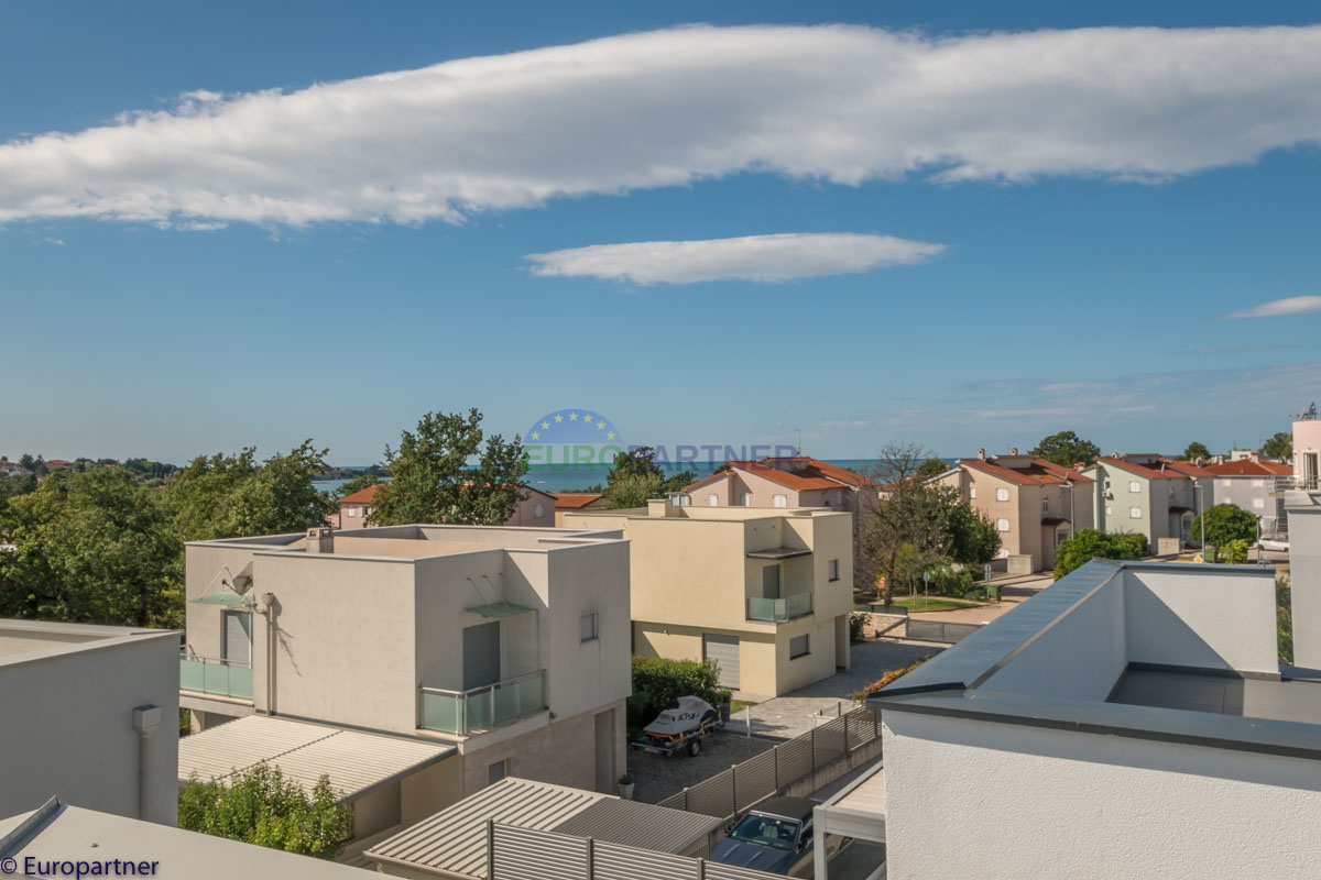 Casa moderna con vista mare vicino a Cittanova