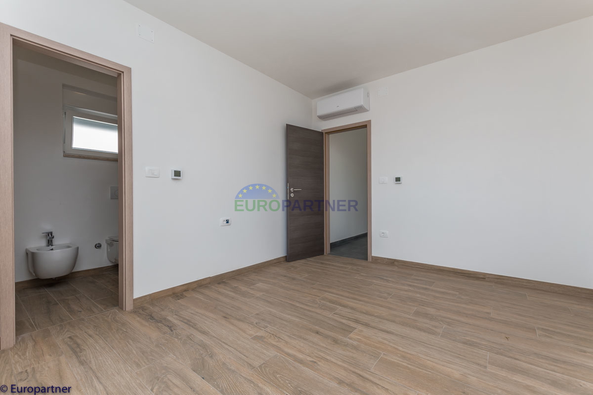 Casa moderna con vista mare vicino a Cittanova