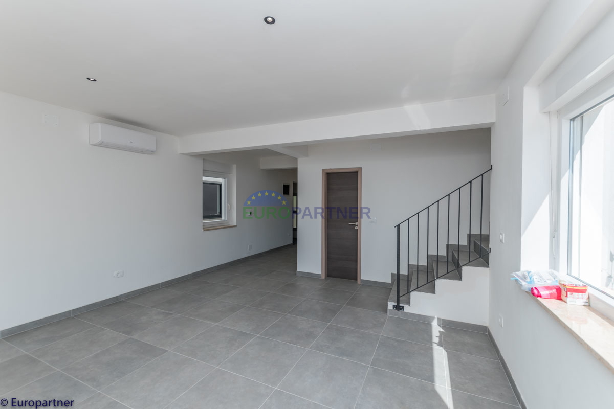 Casa moderna con vista mare vicino a Cittanova