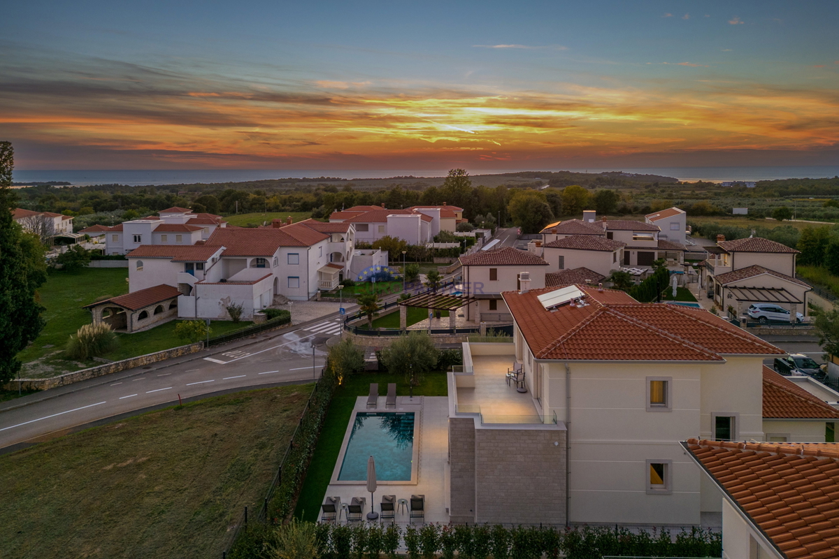 Lussuosa villa con incantevole vista sul mare e sulla città, Vabriga