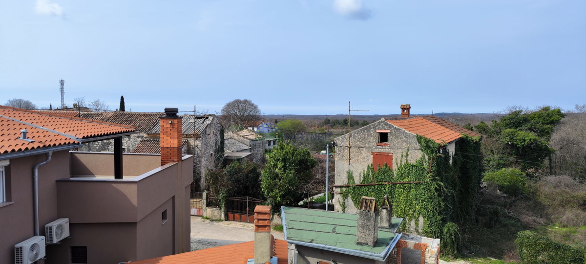ISTRIA, Svetvinčenat, dintorni - Casa in pietra con piscina