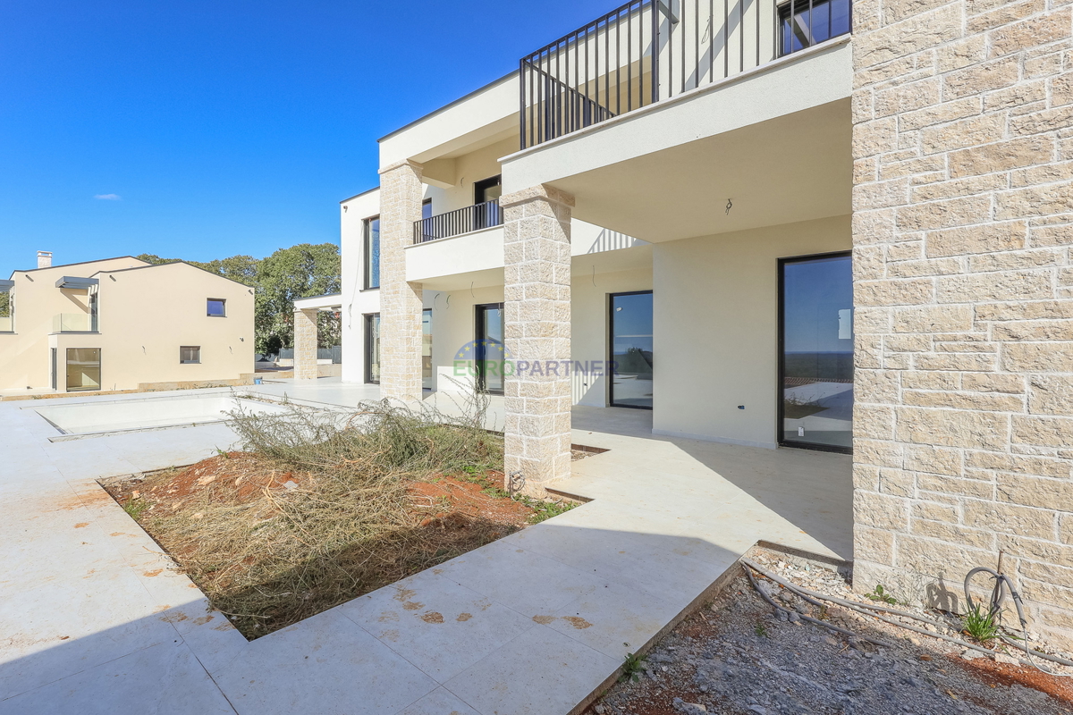 Villa di design con vista mare, zona di Parenzo, Istria