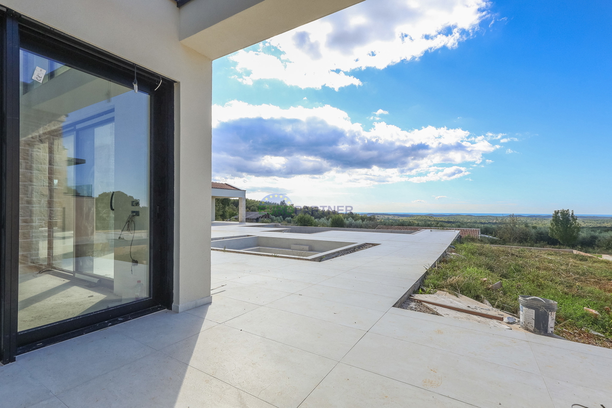 Villa di design con vista mare, zona di Parenzo, Istria