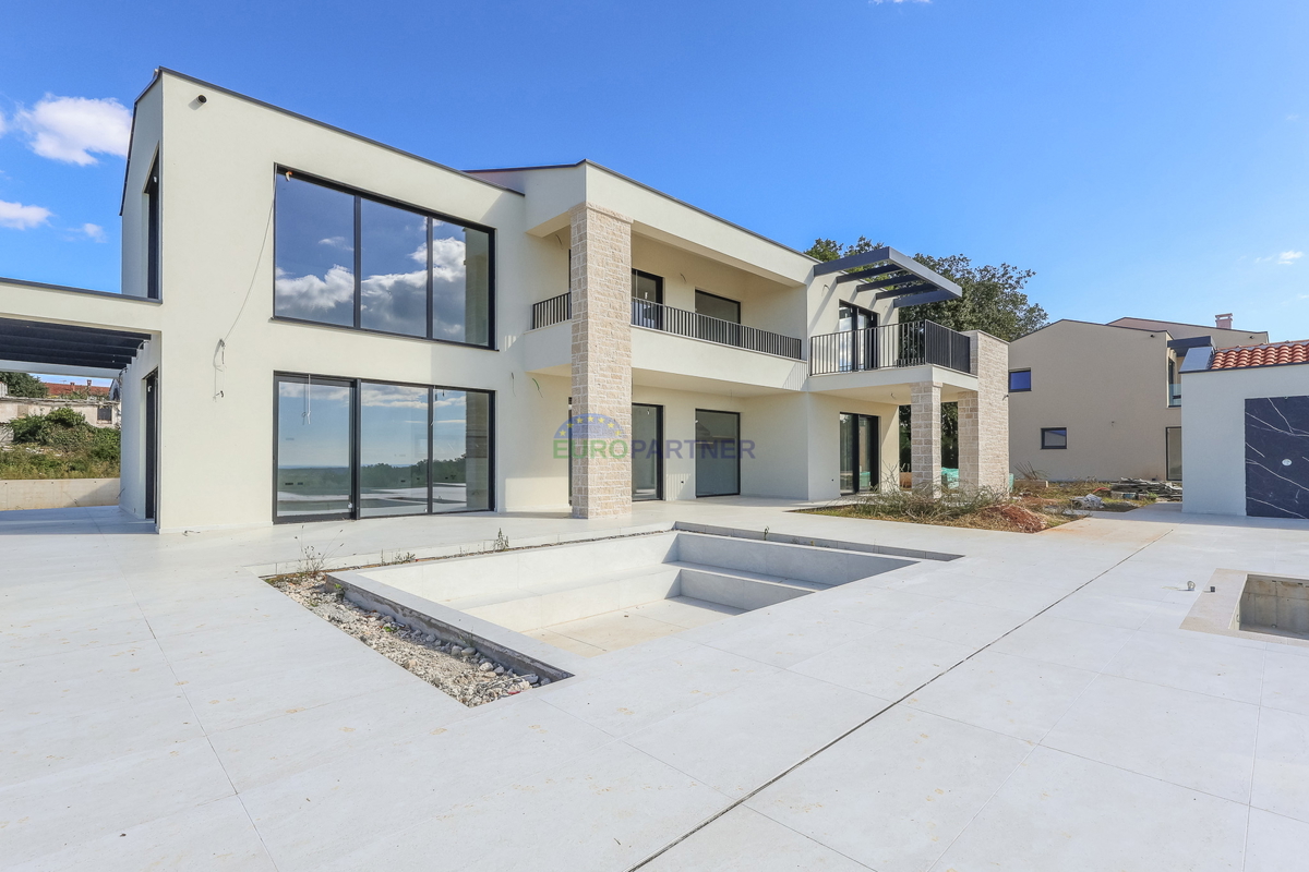Villa di design con vista mare, zona di Parenzo, Istria