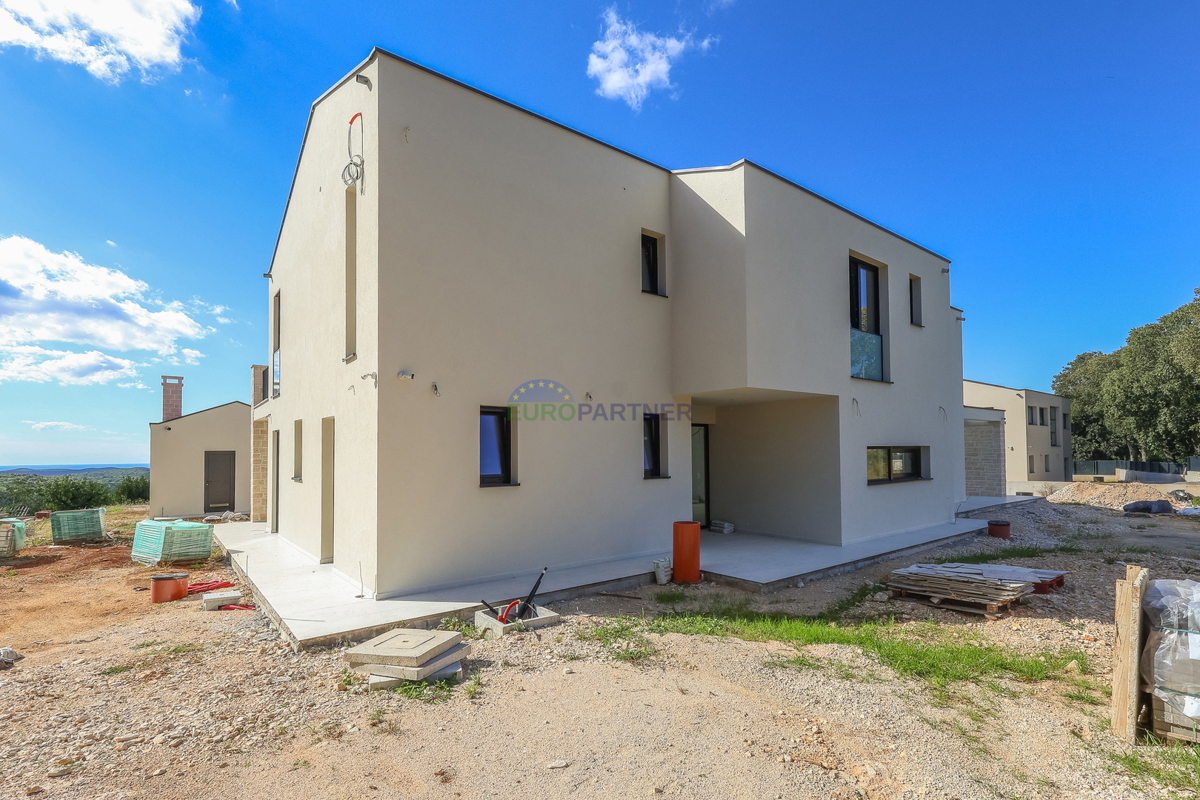 Villa di design con vista mare, zona di Parenzo, Istria