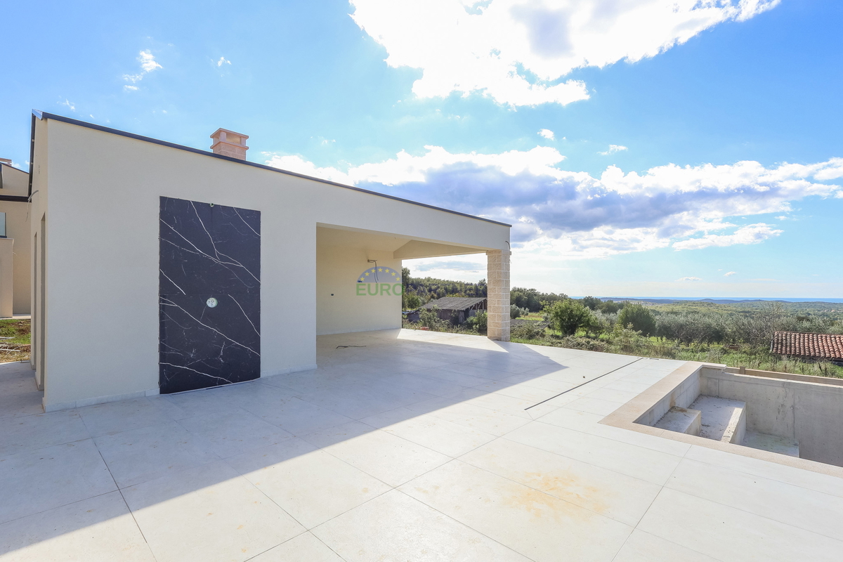 Villa di design con vista mare, zona di Parenzo, Istria