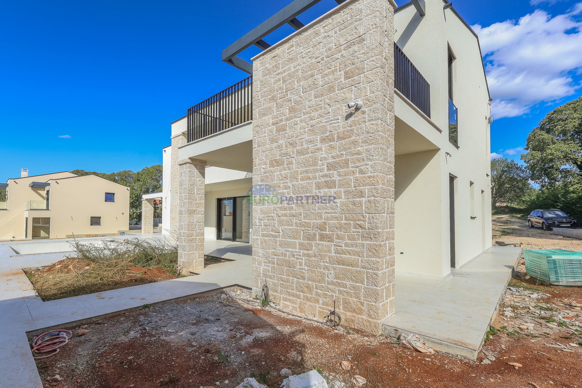Villa di design con vista mare, zona di Parenzo, Istria