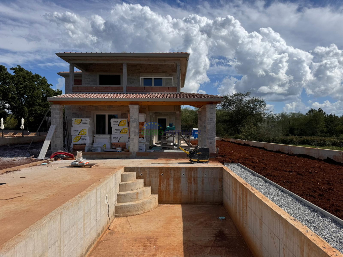 Istria, villa in pietra vicino a Visinada