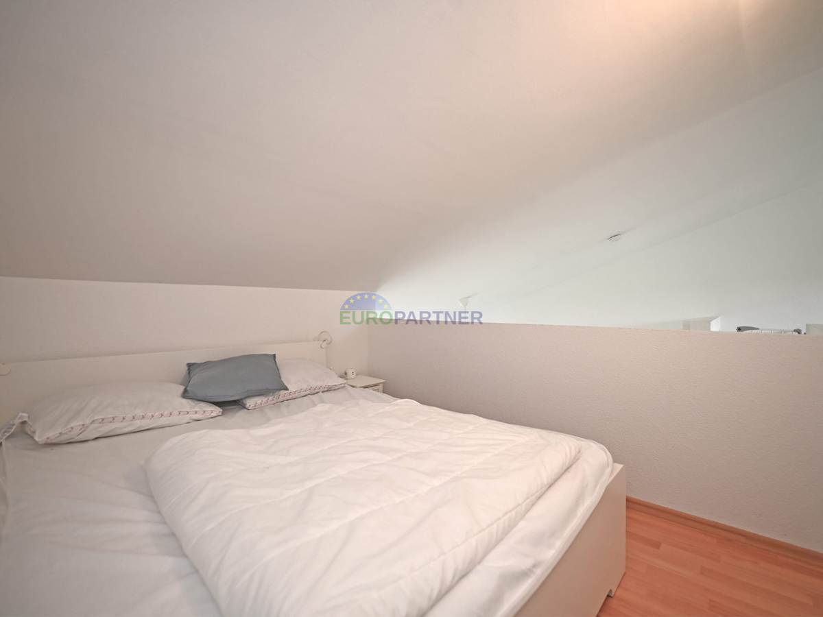 OPPORTUNITÀ PERFETTA VICINO AL MARE - appartamento quadrilocale con giardino – Červar Porat, 500 m dal mare