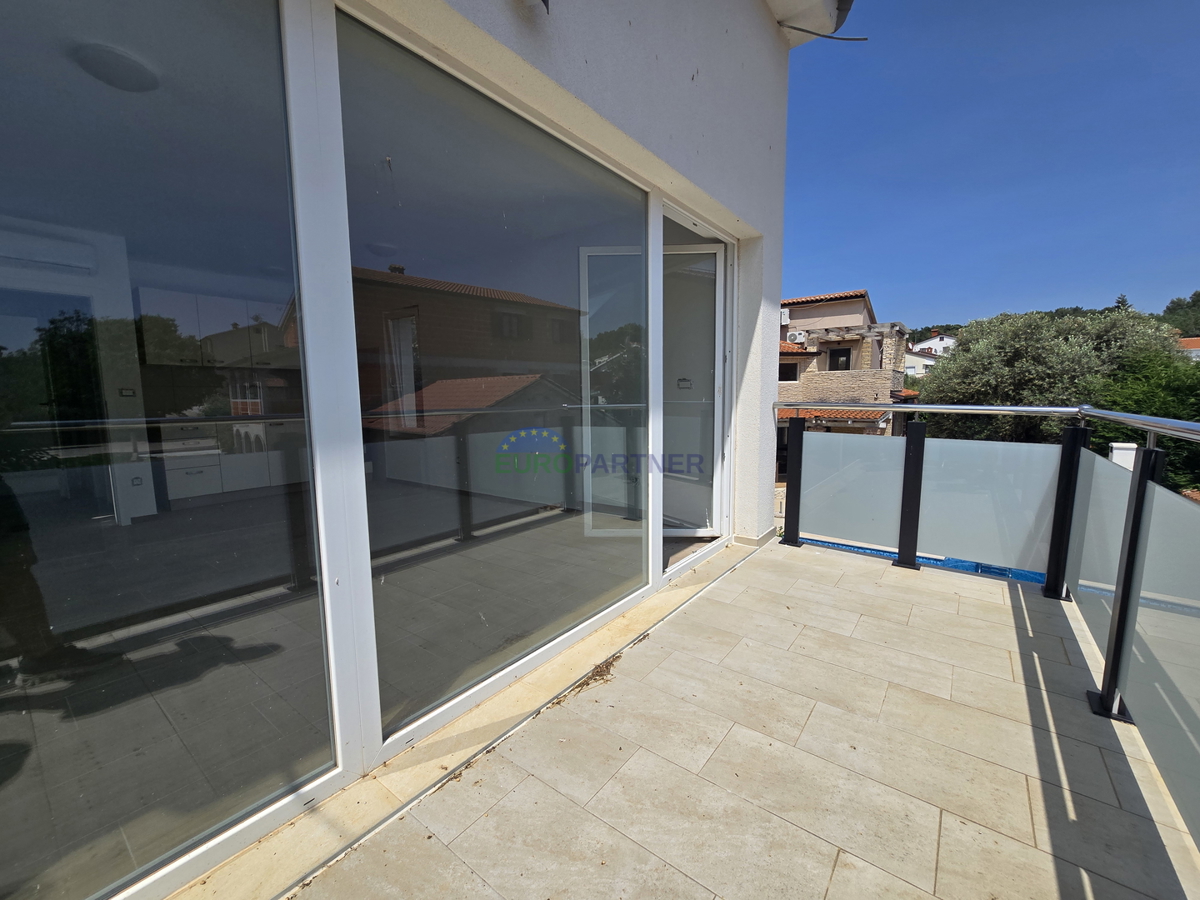 Appartamento su due livelli di 73 m2 con vista sul mare