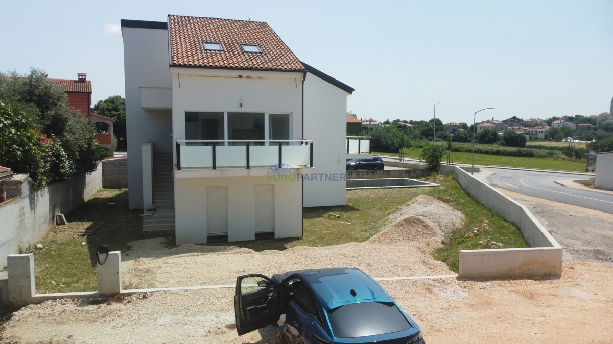 Appartamento su due livelli di 73 m2 con vista sul mare