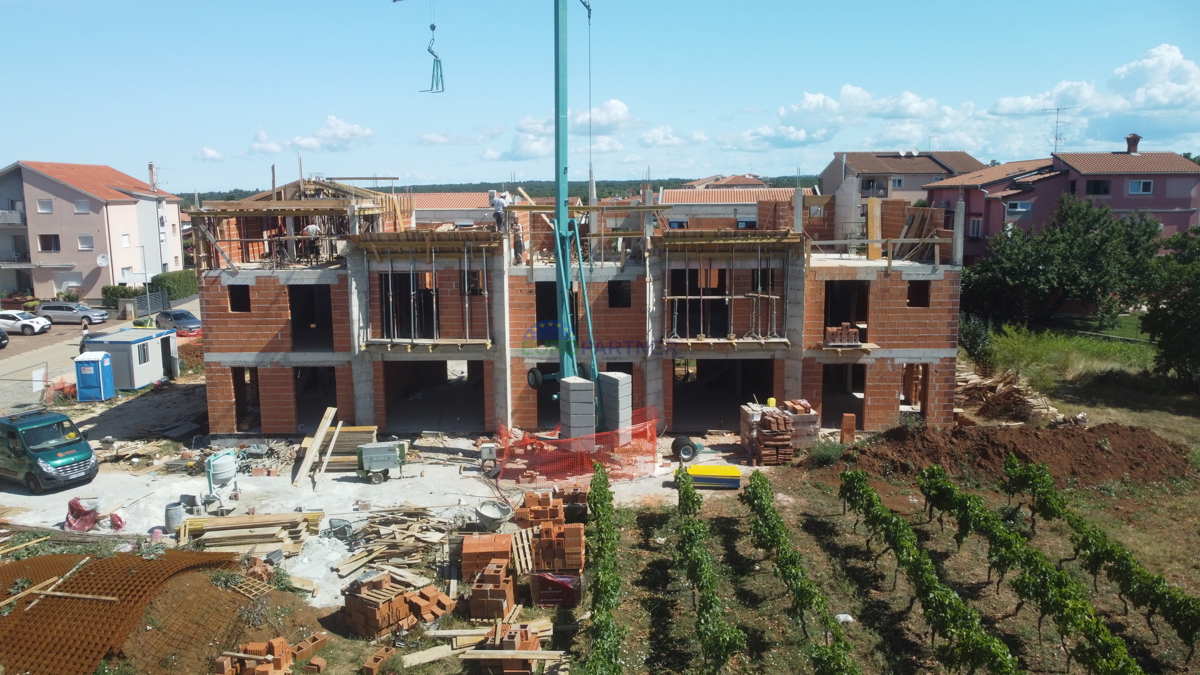 Istria, Parenzo, casa a schiera vicino a Parenzo