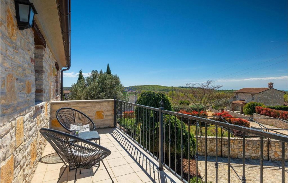 Villa in pietra su una collina con vista sul mare, Poreč, Istria