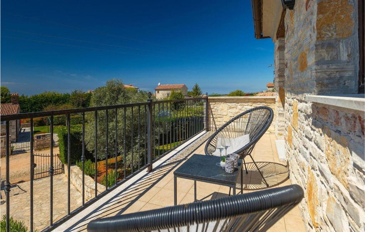 Villa in pietra su una collina con vista sul mare, Poreč, Istria