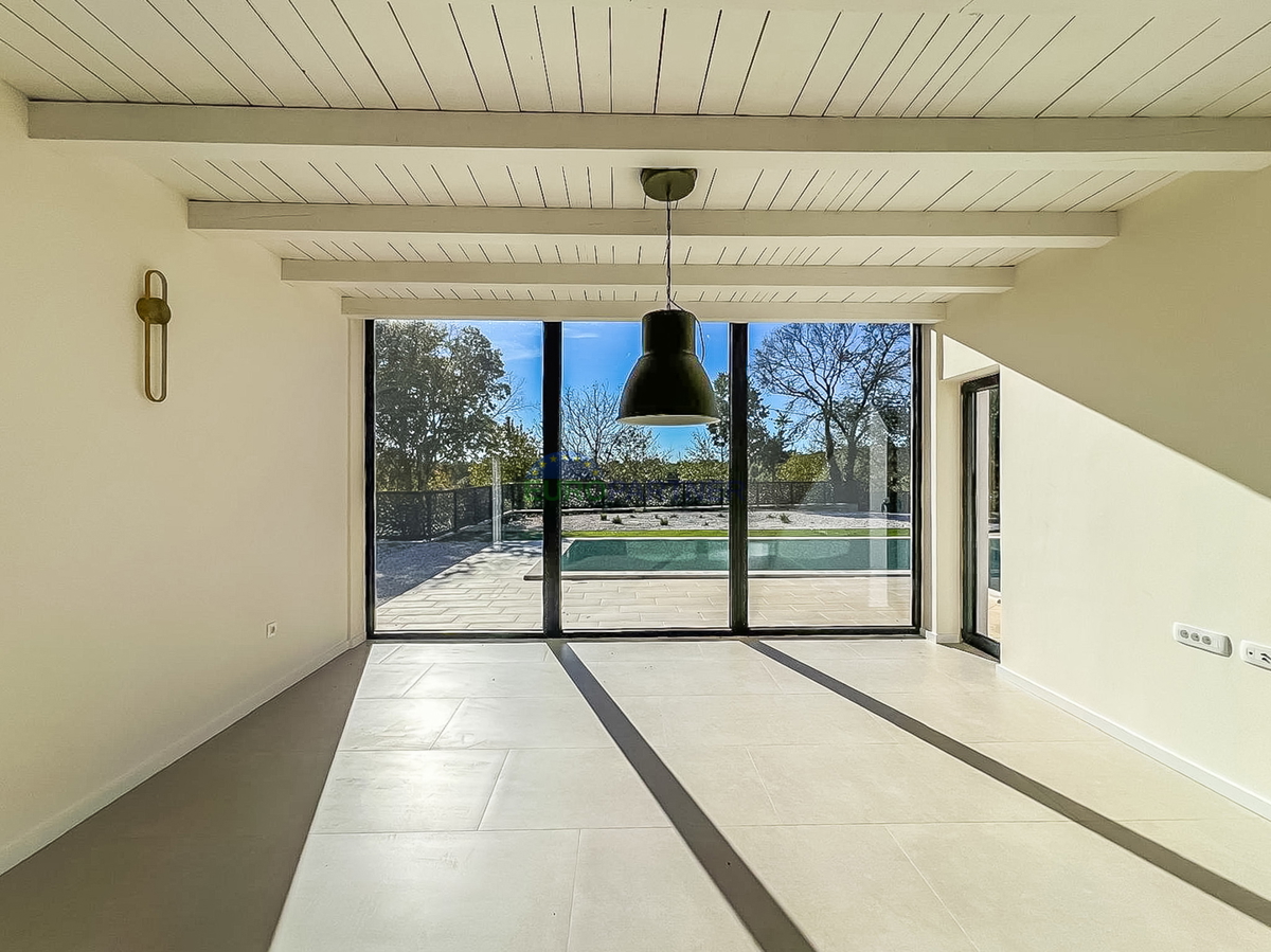 Villa moderna con piscina, a 5 km da Parenzo