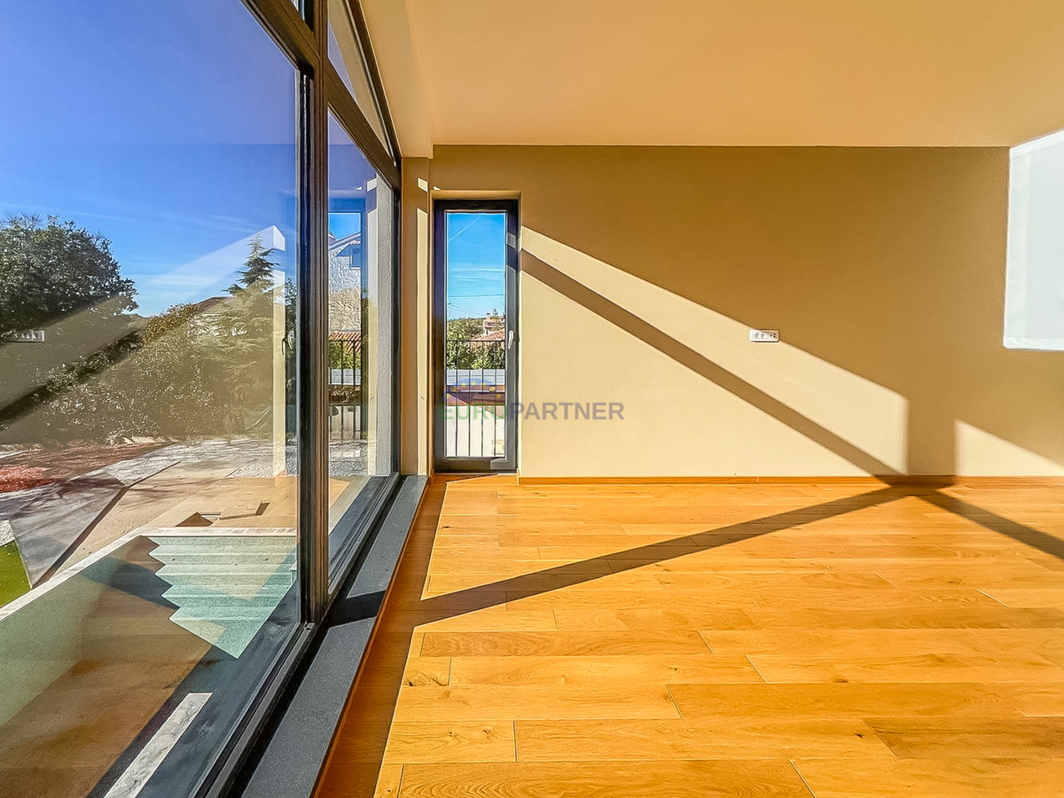 Villa moderna con piscina, a 5 km da Parenzo