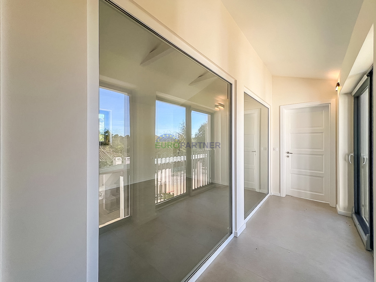 Villa moderna con piscina, a 5 km da Parenzo