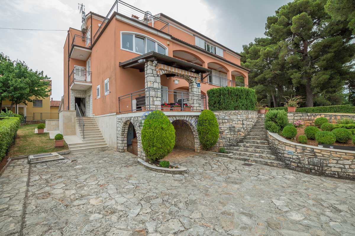 Parenzo, casa familiare vicino al centro e al mare
