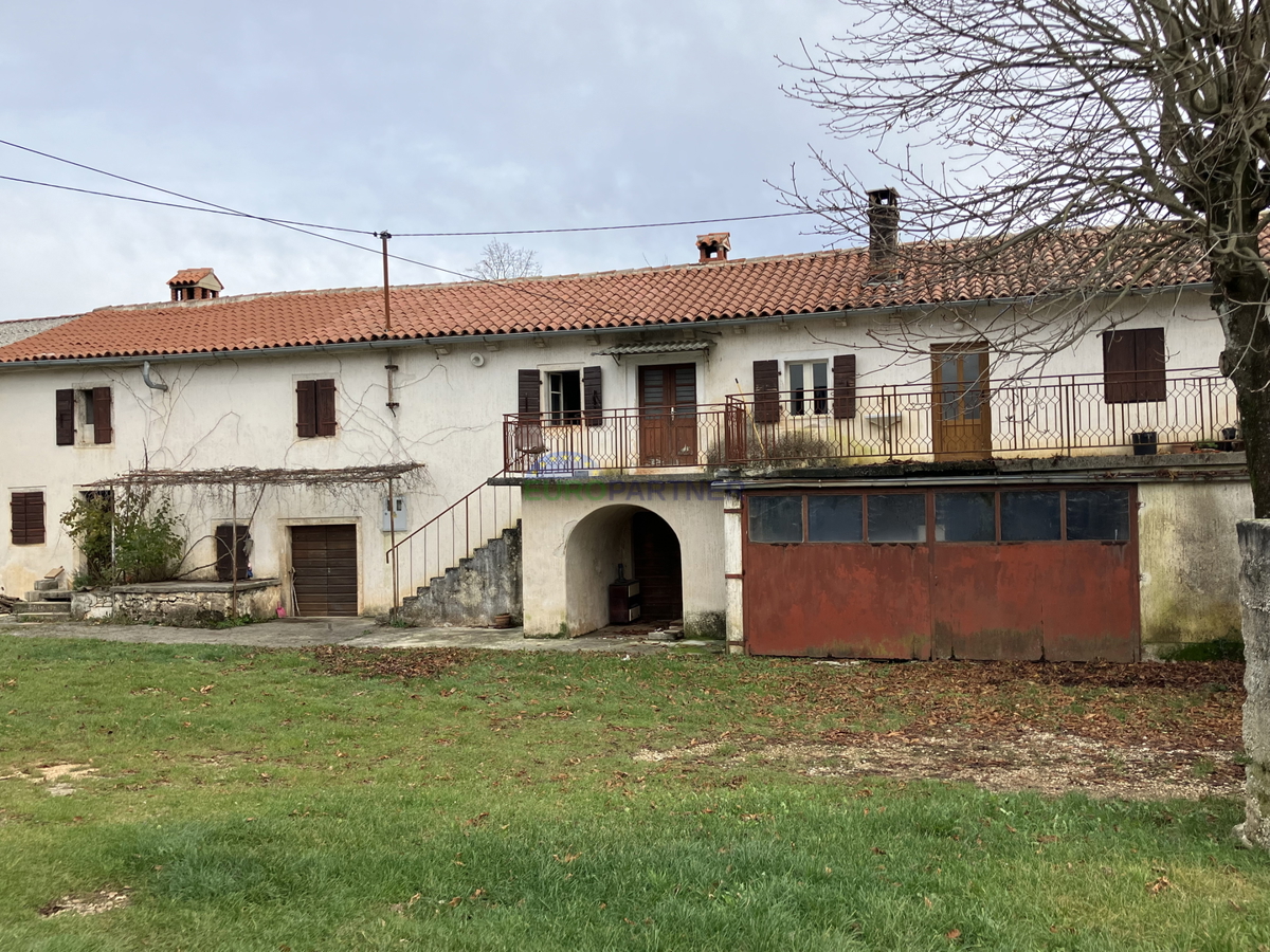 Una spaziosa tenuta di campagna nelle vicinanze di Gimino