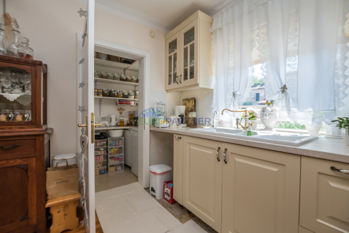 Villa mediterranea con vista panoramica sul mare