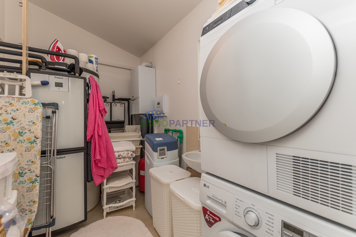 Villa mediterranea con vista panoramica sul mare