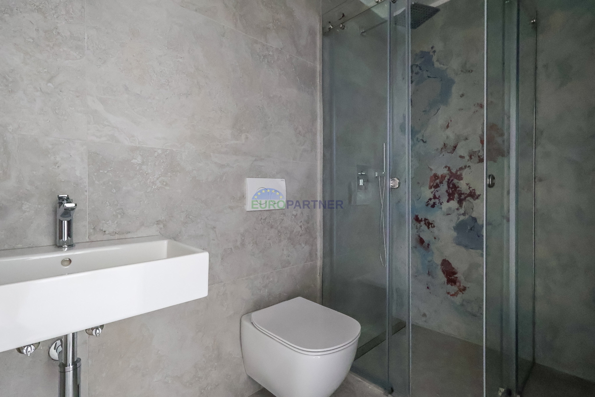 Appartamento con giardino, a 900 m dal mare, Poreč