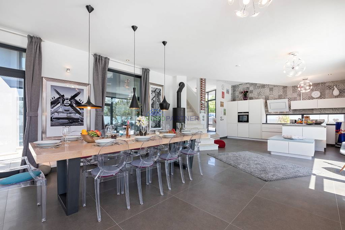 Unica villa di design, nei dintorni di Poreč