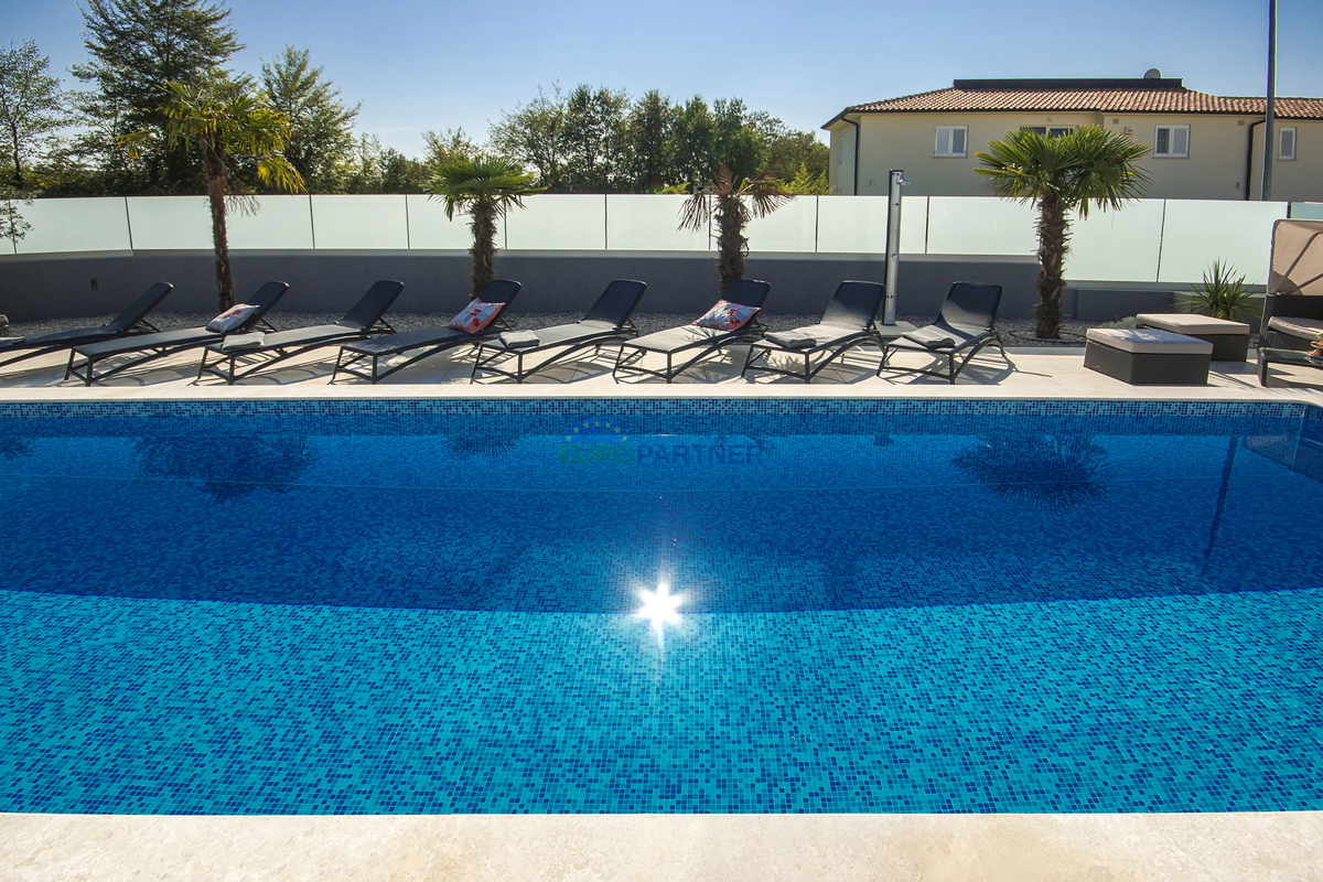 Unica villa di design, nei dintorni di Poreč