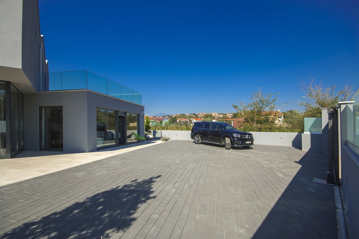 Unica villa di design, nei dintorni di Poreč