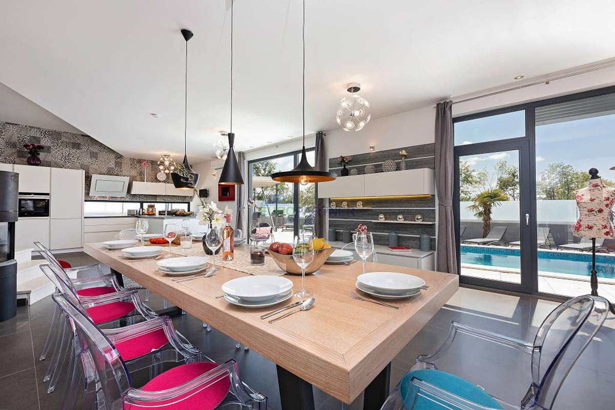 Unica villa di design, nei dintorni di Poreč