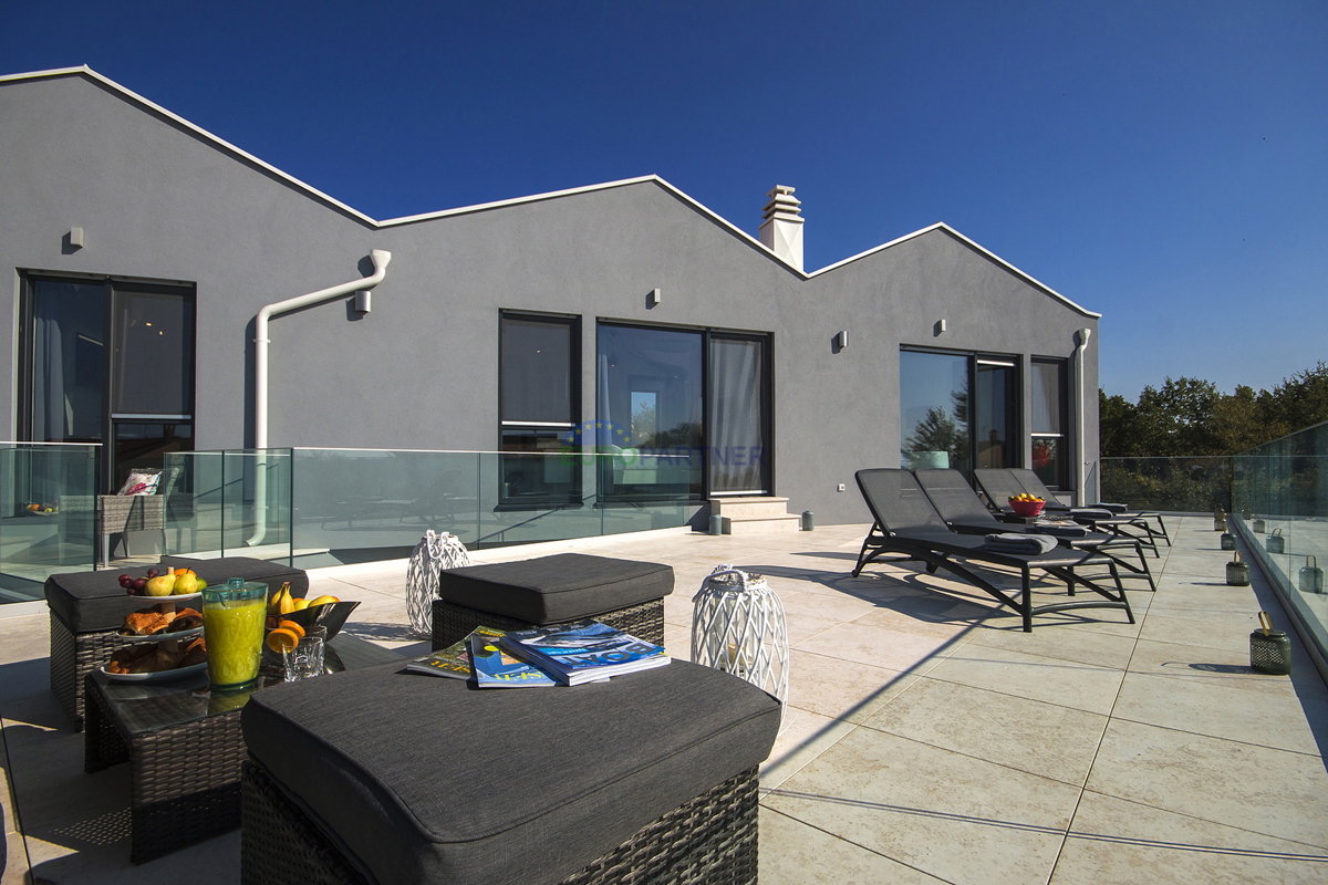 Unica villa di design, nei dintorni di Poreč