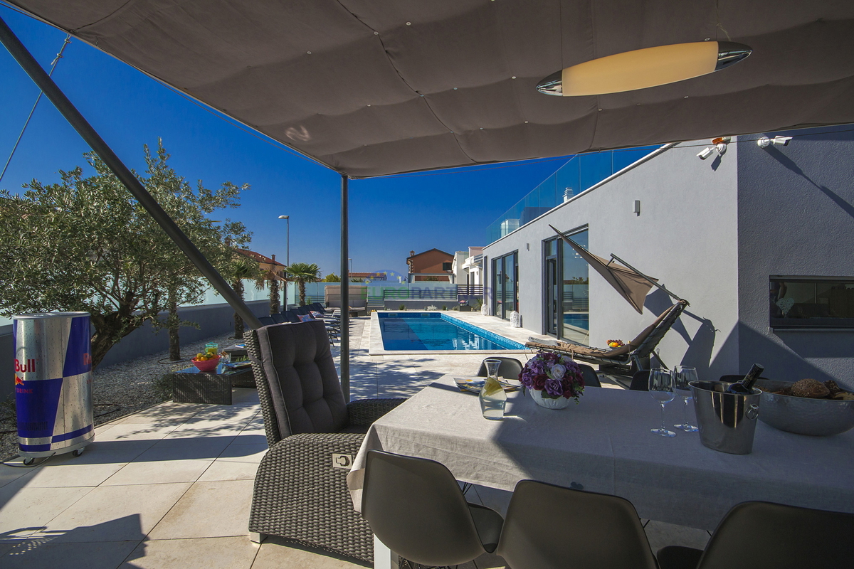 Unica villa di design, nei dintorni di Poreč