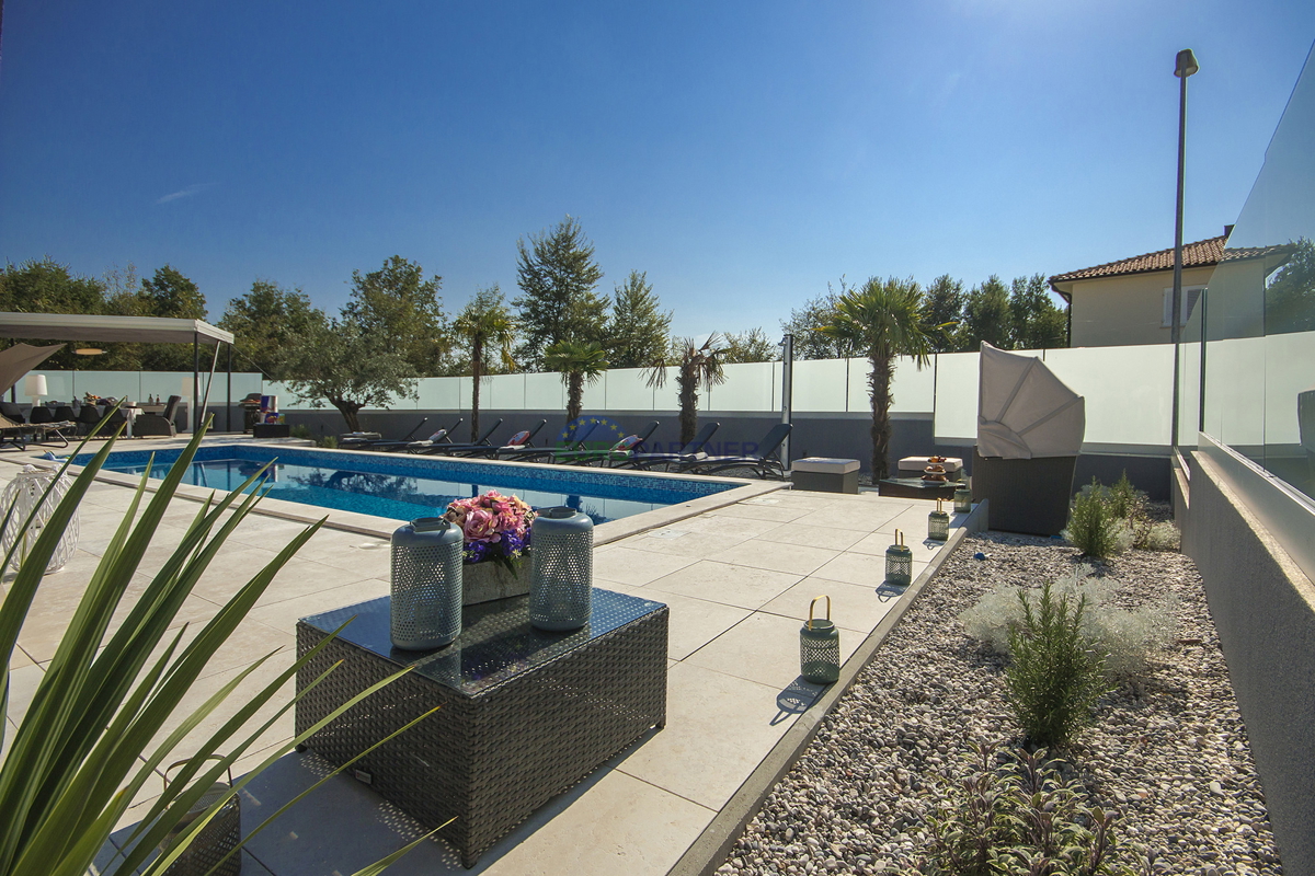 Unica villa di design, nei dintorni di Poreč