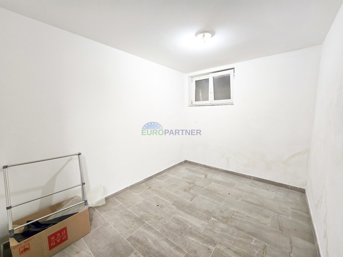 Appartamento con garage e cantina, Vabriga, mare 800m