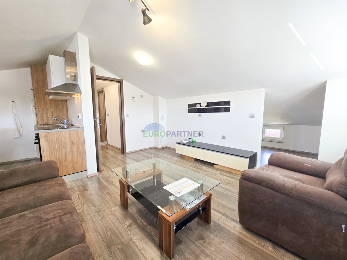 Appartamento con garage e cantina, Vabriga, mare 800m