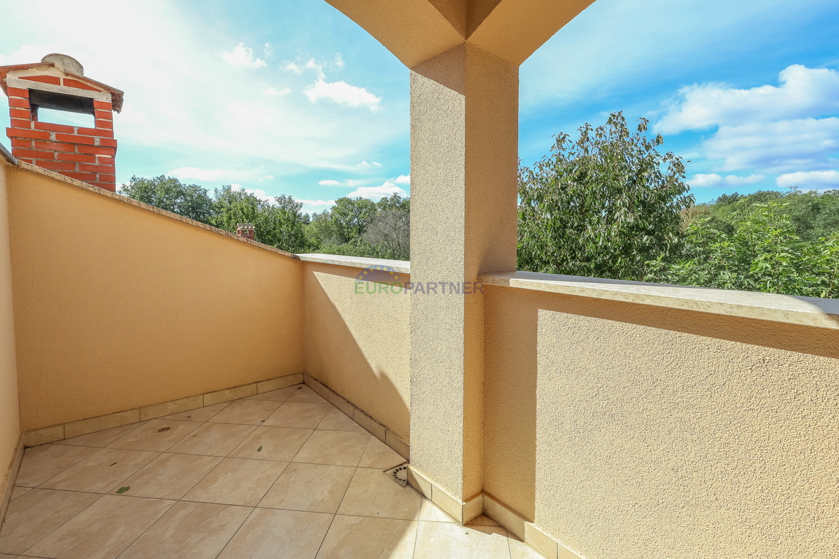 Casa mediterranea con piscina, a 12 km da Poreč