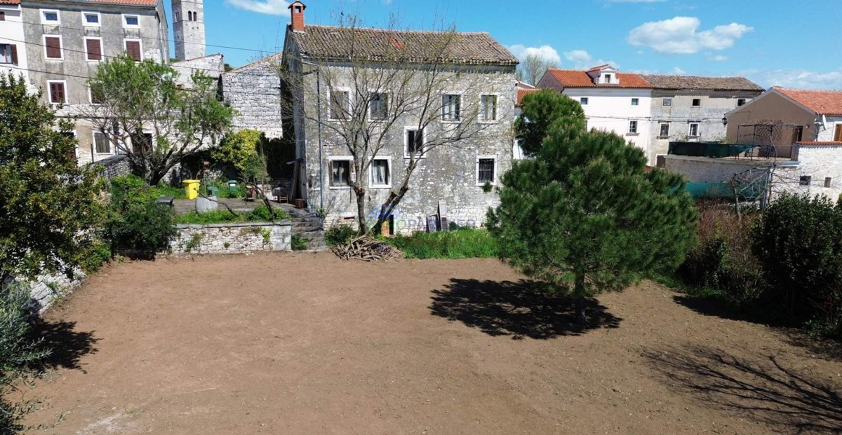 Casa indipendente da ristrutturare, Sveti Lovreč