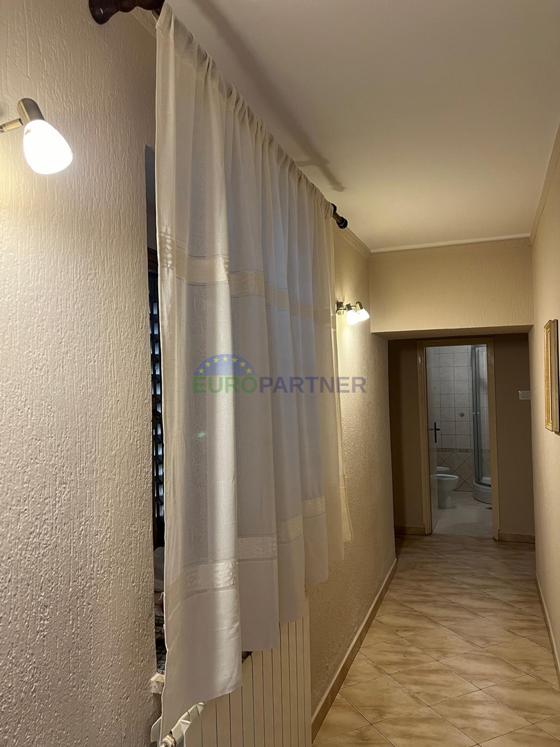 Casa nel centro del paese a 10 km da Parenzo, Istria