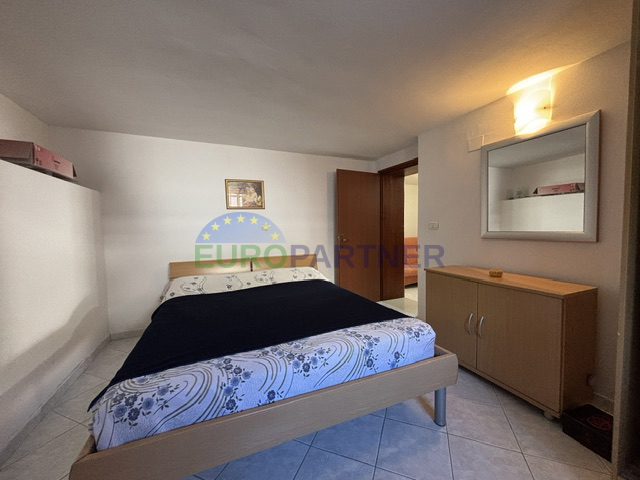 Istra, Novigrad, appartamento vicino al mare con cucina esterna