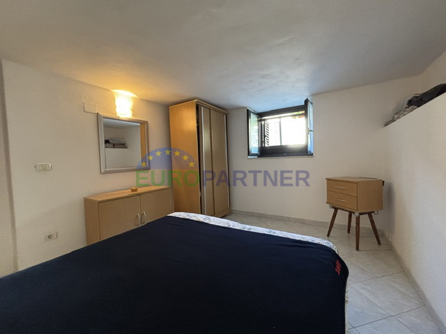 Istra, Novigrad, appartamento vicino al mare con cucina esterna