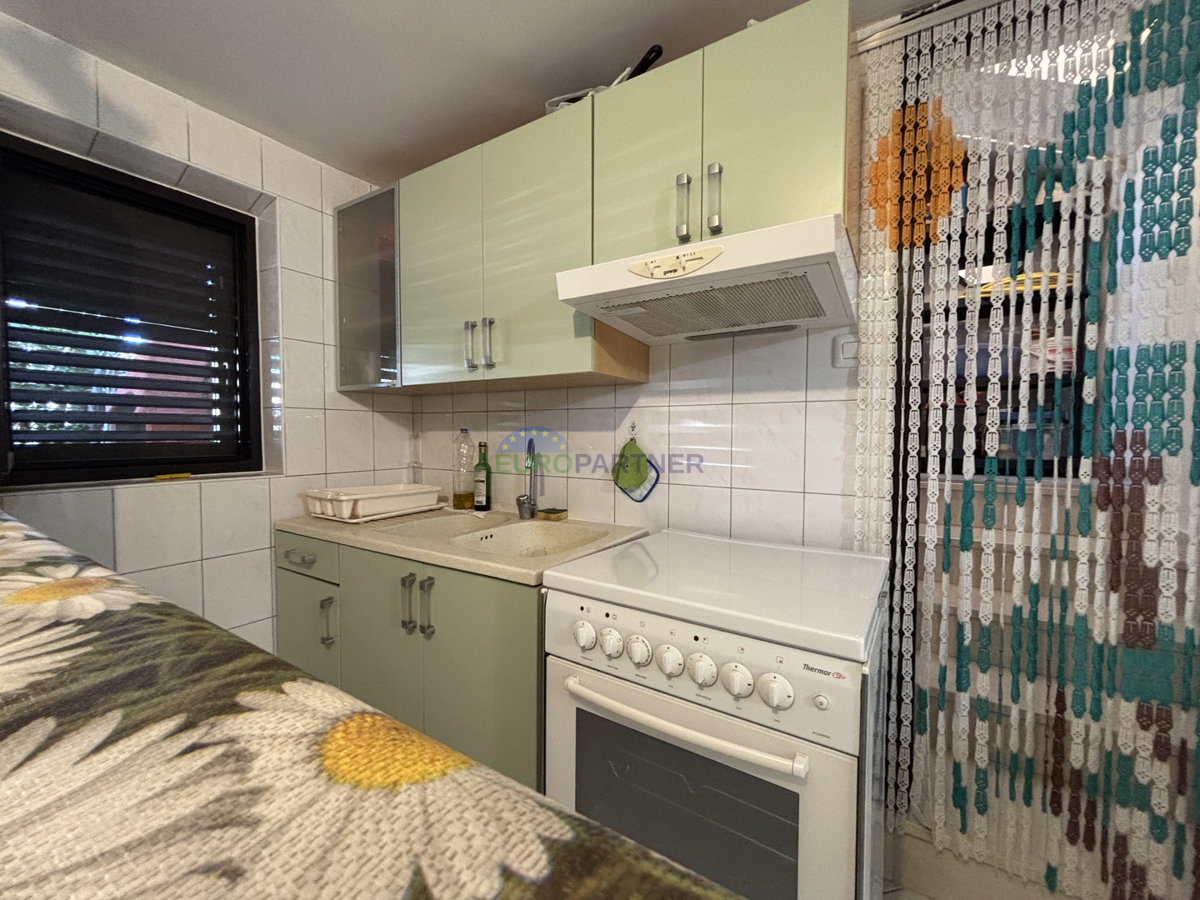 Istra, Novigrad, appartamento vicino al mare con cucina esterna