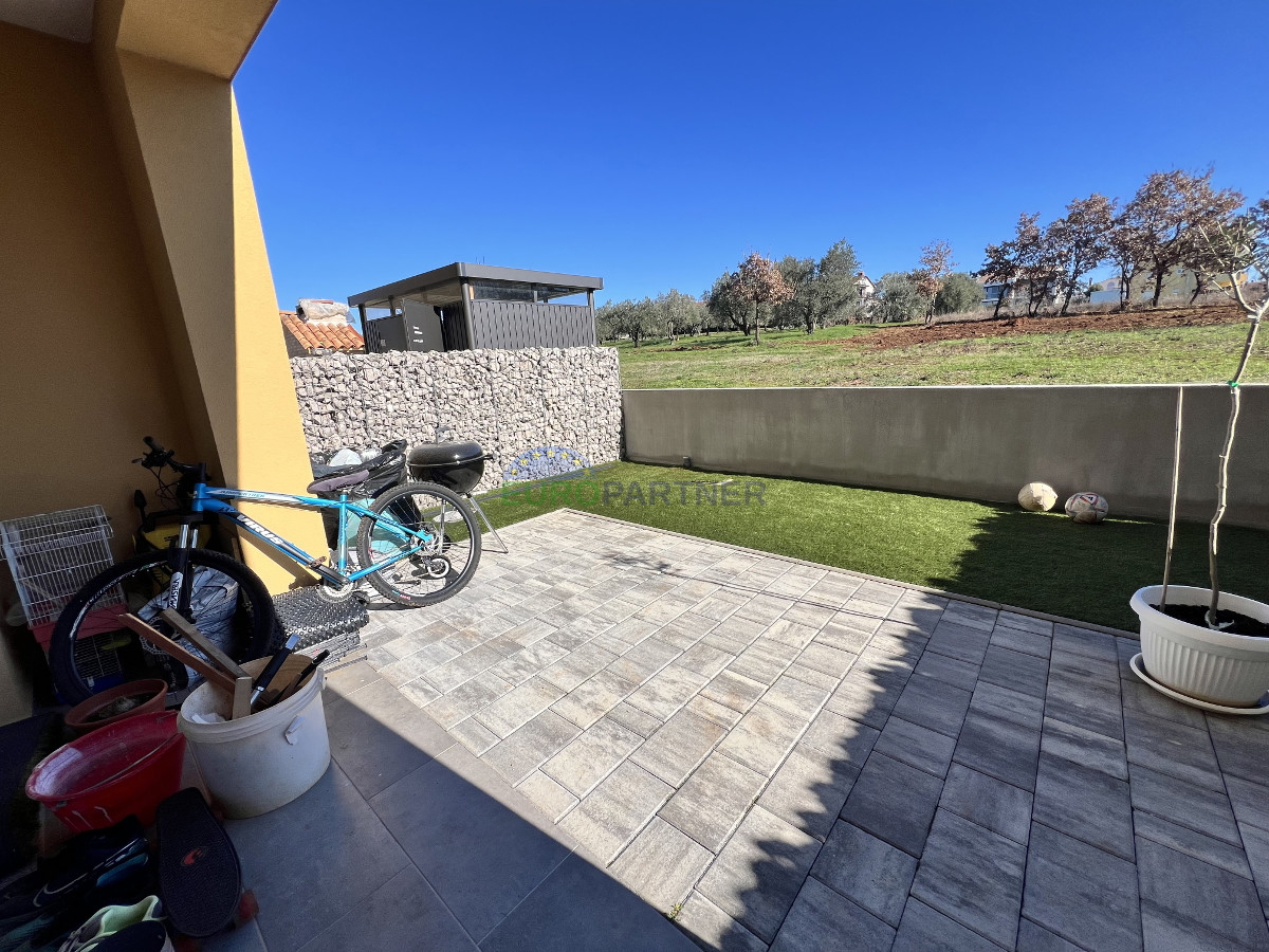 Istria, Novigrad, bellissima casa a schiera con vista mare