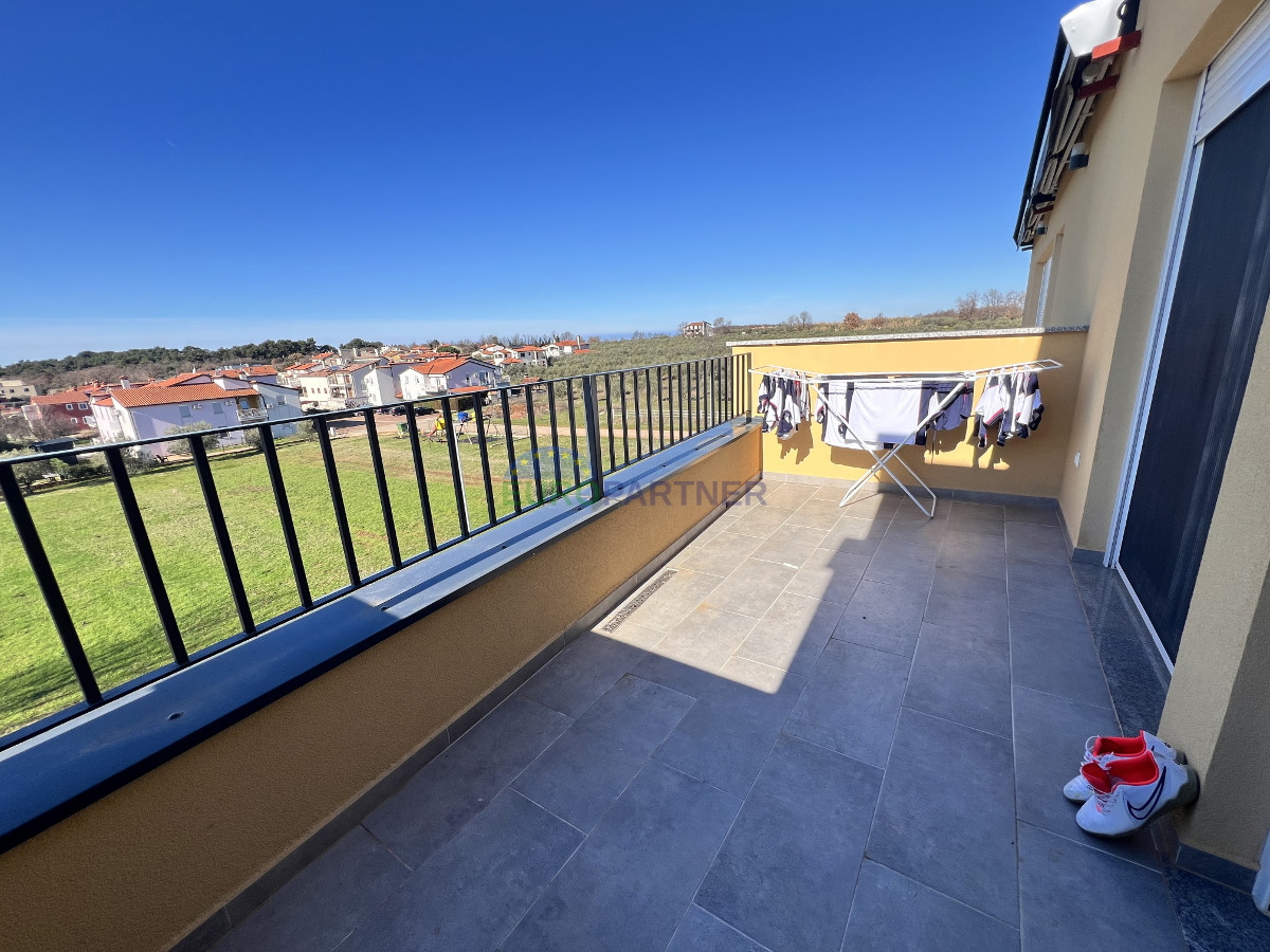 Istria, Novigrad, bellissima casa a schiera con vista mare